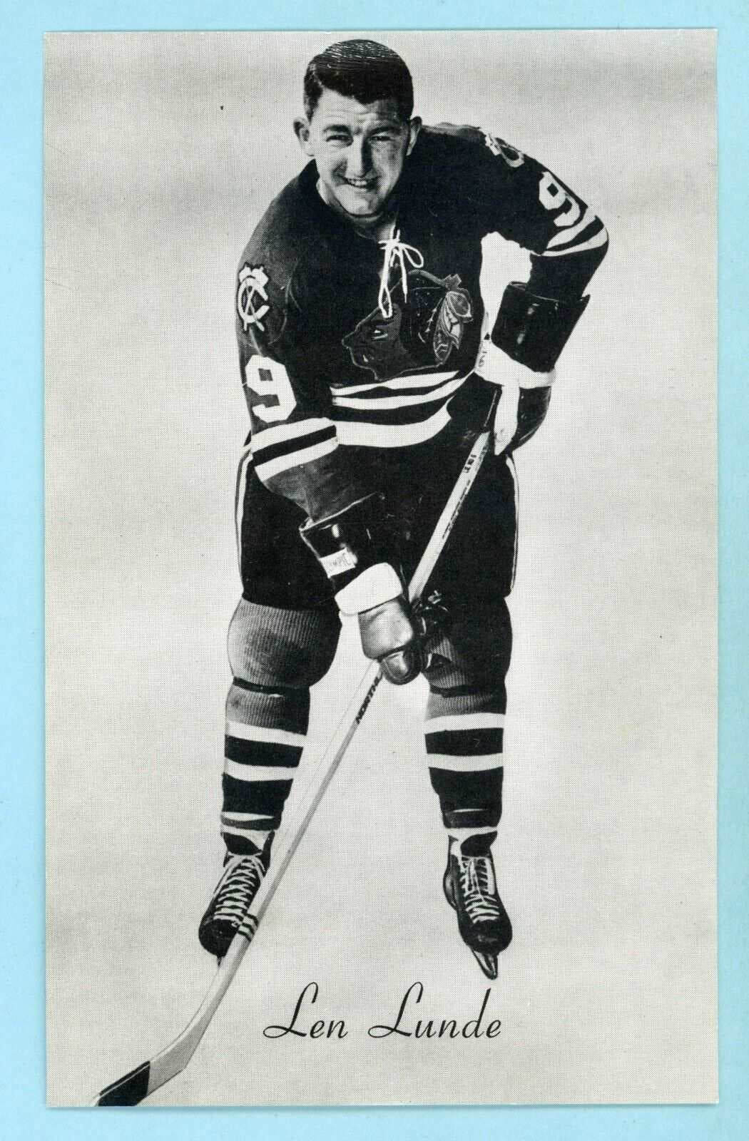 1944-63 Beehive Len Lunde Chicago Blackhawks Ice Hockey Photo 4 3/8 - 6 7/8 in.