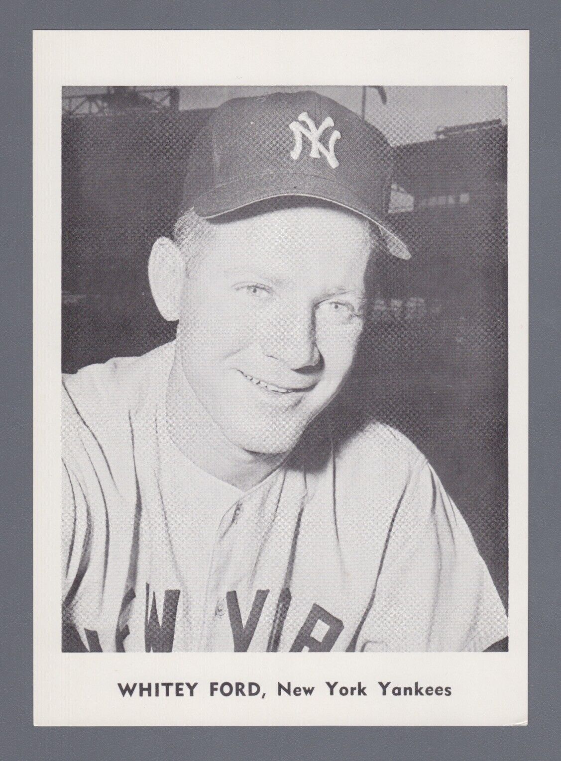 1961 Jay Publishing New York Yankee Photo Pack of 12 - Mantle, Maris, Ford, etc.