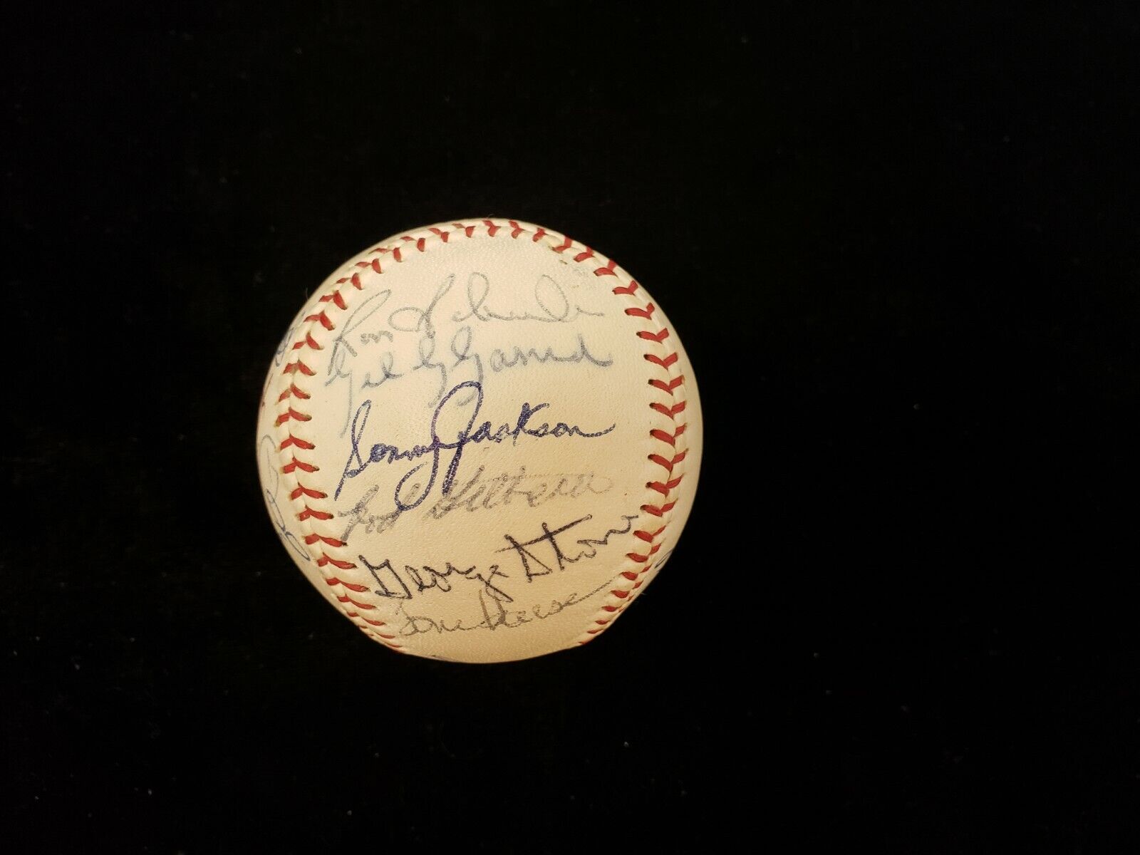 1972 Atlanta Braves Autographed Baseball - 19 Signatures!