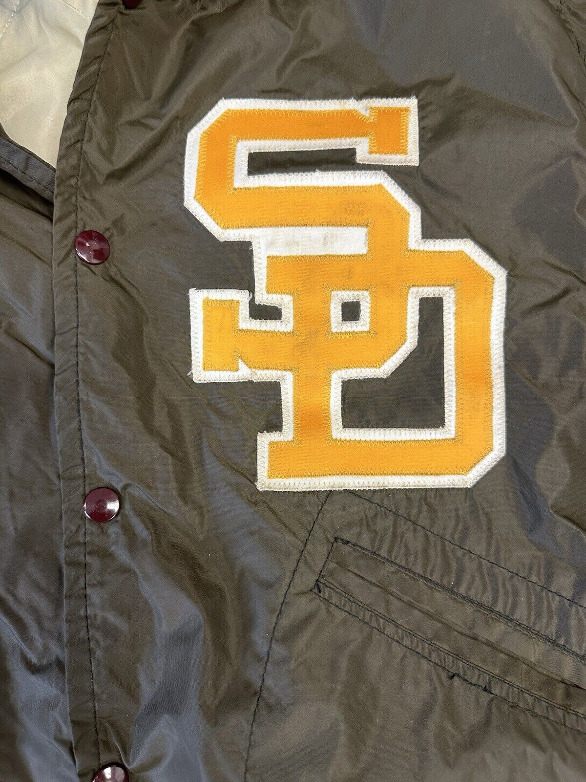 1979-1986 San Diego Padres GAME USED Nylon Baseball Jacket - Wilson size 38