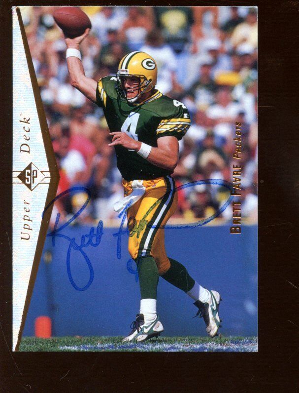 1995 Upper Deck FB Card #56 Brett Favre Green Bay Packers Autographed NRMT