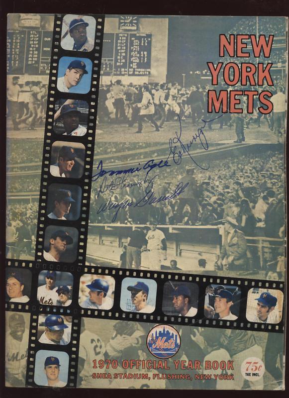 1970 New York Mets Yearbook 4 Autographs B & E Holo