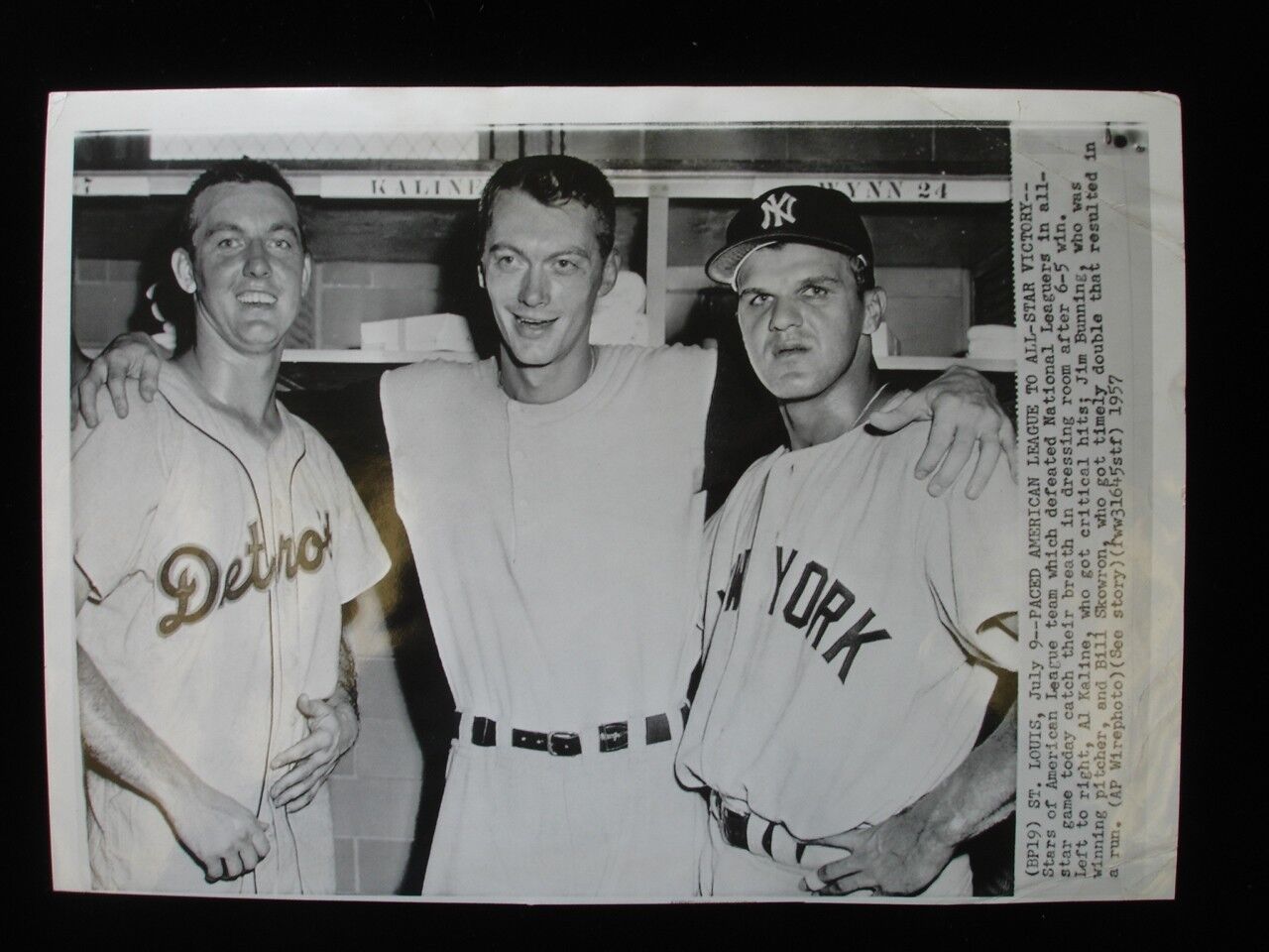 Original 1957 7" x 10" Wire Photograph of Al Kaline, Jim Bunning, Bill Skowron