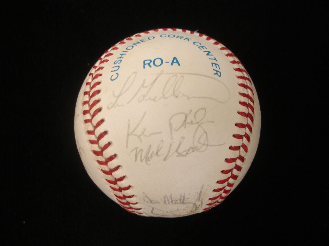 1989 New York Yankees Autographed AL Baseball - 20 Signatures