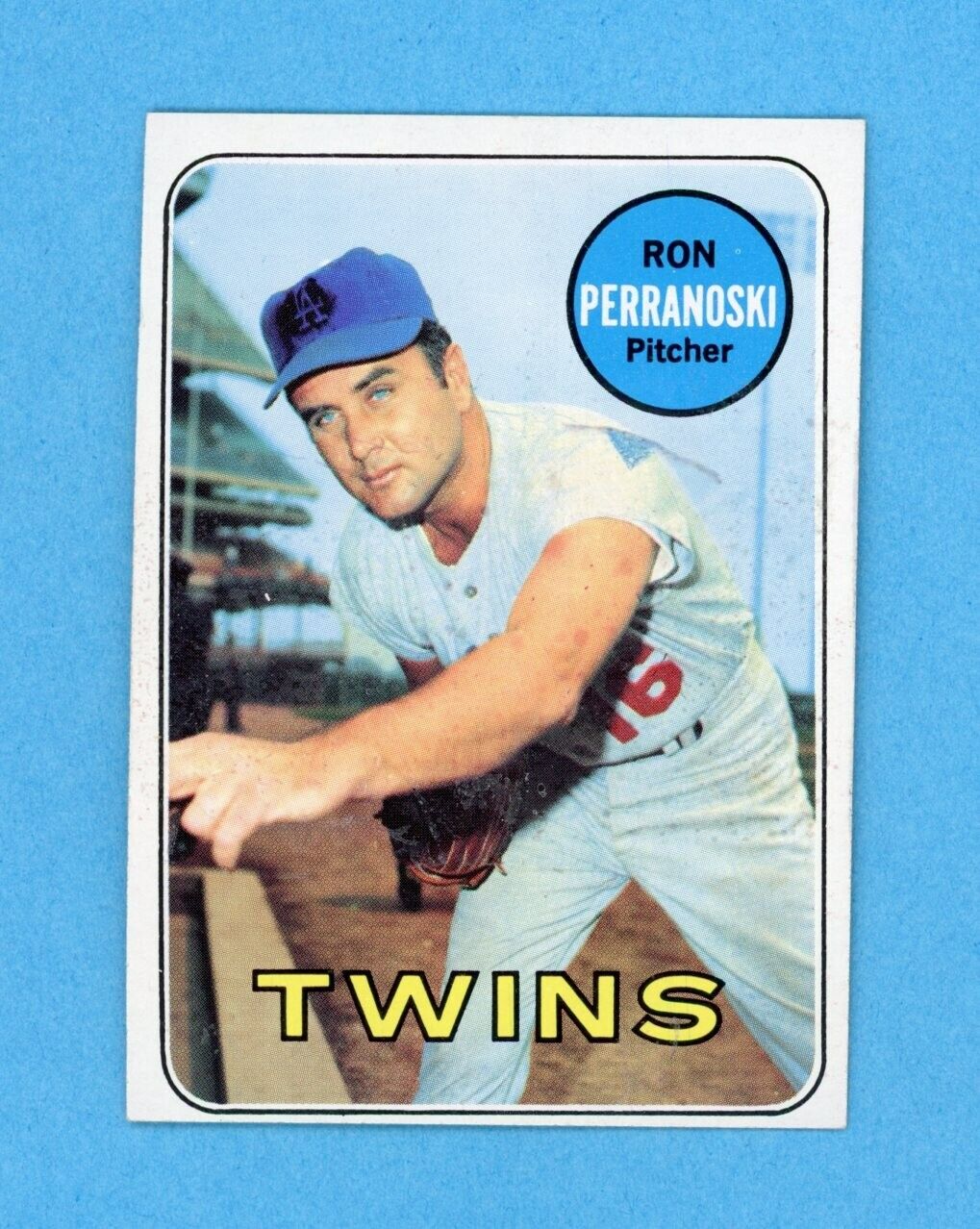 1969 Topps #77 Ron Perranoski Minnesota Twins Baseball Card NM o/c LA cap vari