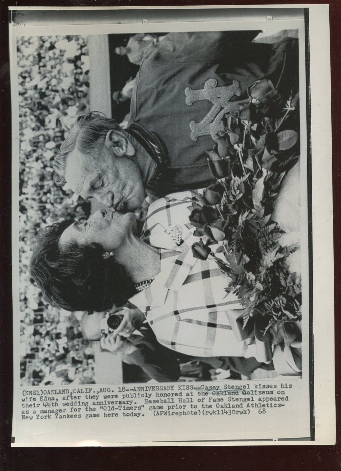 Original Aug 18 1968 Casey Stengel 45th Wedding Anniversary 8 X 11 Wire Photo