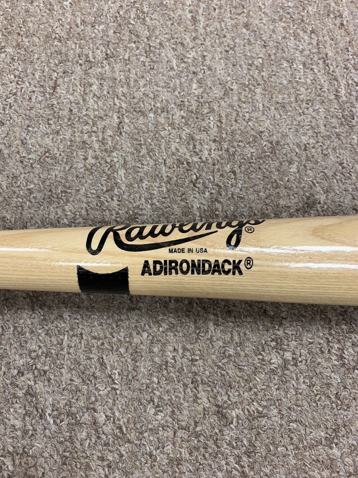 Wade Boggs Red Sox SIGNED Rawlings Big Stick 34 Inch Bat - NM - w/ Hologram