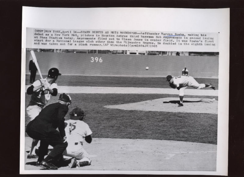 Original 1965 Warren Spahn 1st Mets Start Wire Photo