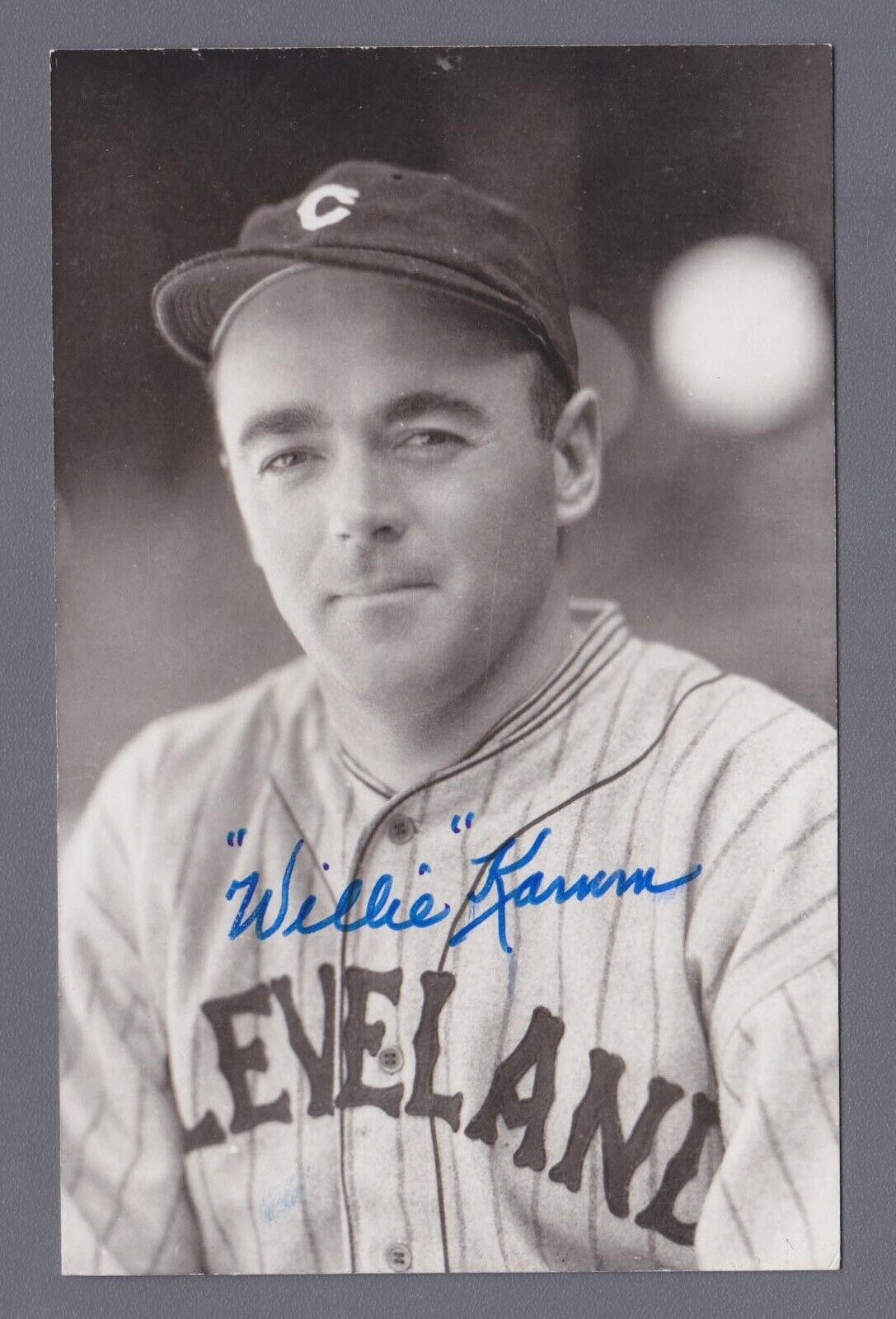 Willie Kamm Cleveland Indians Signed Vintage Postcard Auto with B&E Hologram