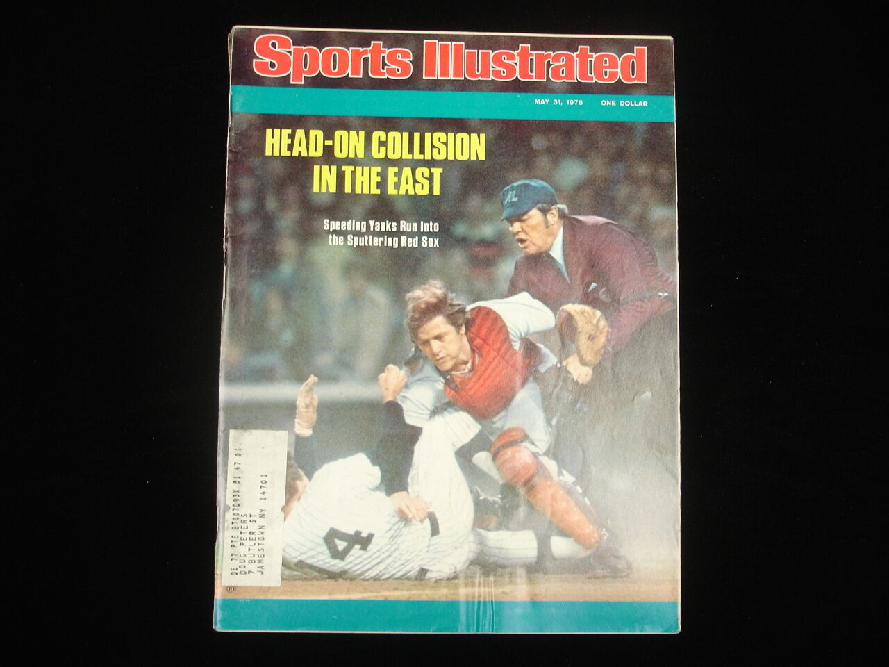 May 31, 1976 Sports Illustrated Magazine - Yankees vs. Red Sox Cover