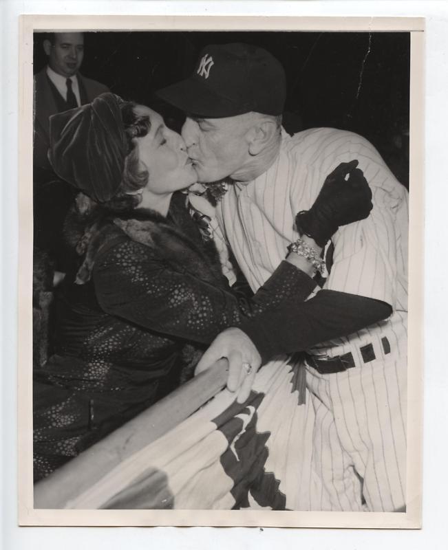 Original Casey Stengel NY Yankees Kissed Wire Photo