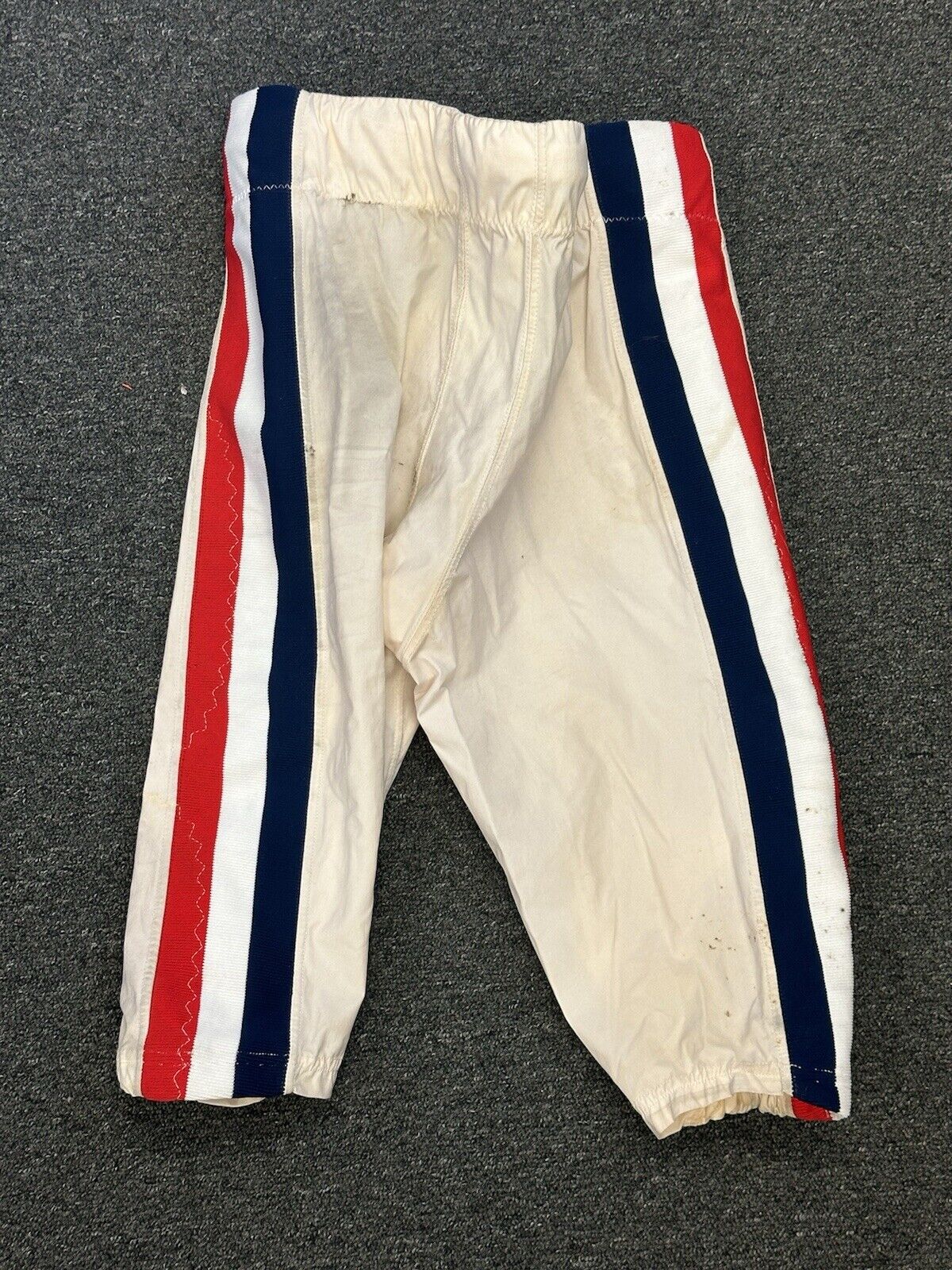 c. 2005 Michael Bell #11 Arizona GAME USED AUTO Nike NCAA College Football Pants