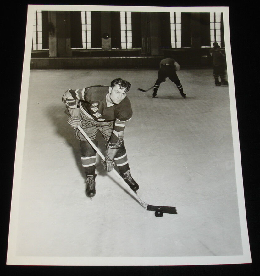 Bryan Hextall New York Rangers Hockey HOFer 8x10 B&W 2nd Generation Photo