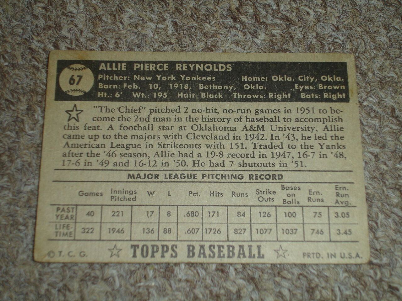 1952 Topps Allie Reynolds-NY Yankees-Card #67