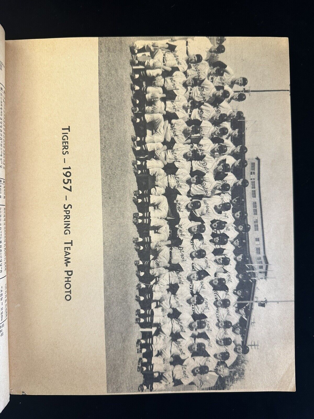 Original 1957 Detroit Tigers Official Baseball Yearbook w/ Al Kaline VG-EX/EX