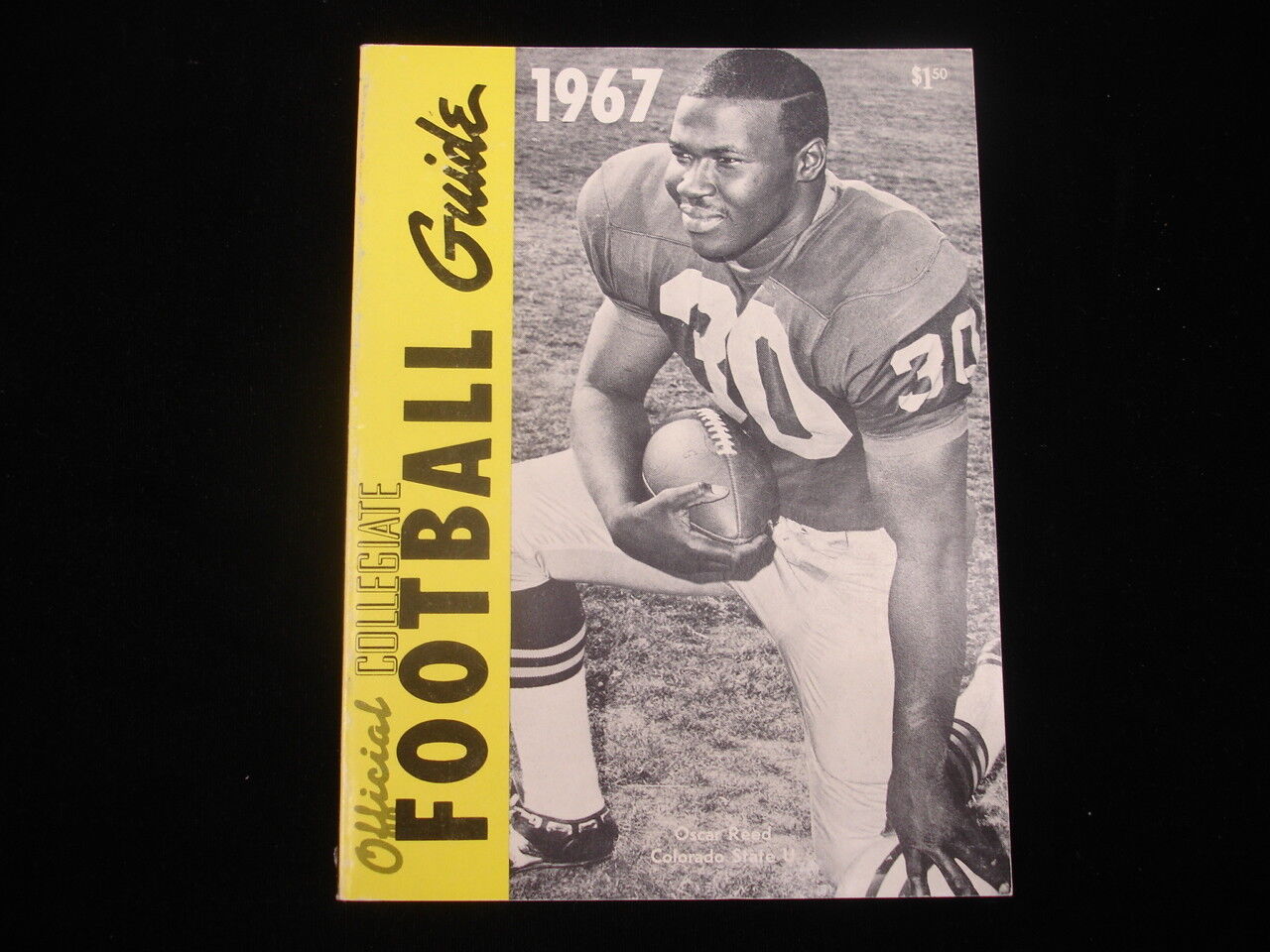 1967 Official NCAA Football Guide - Oscar Reed Cover