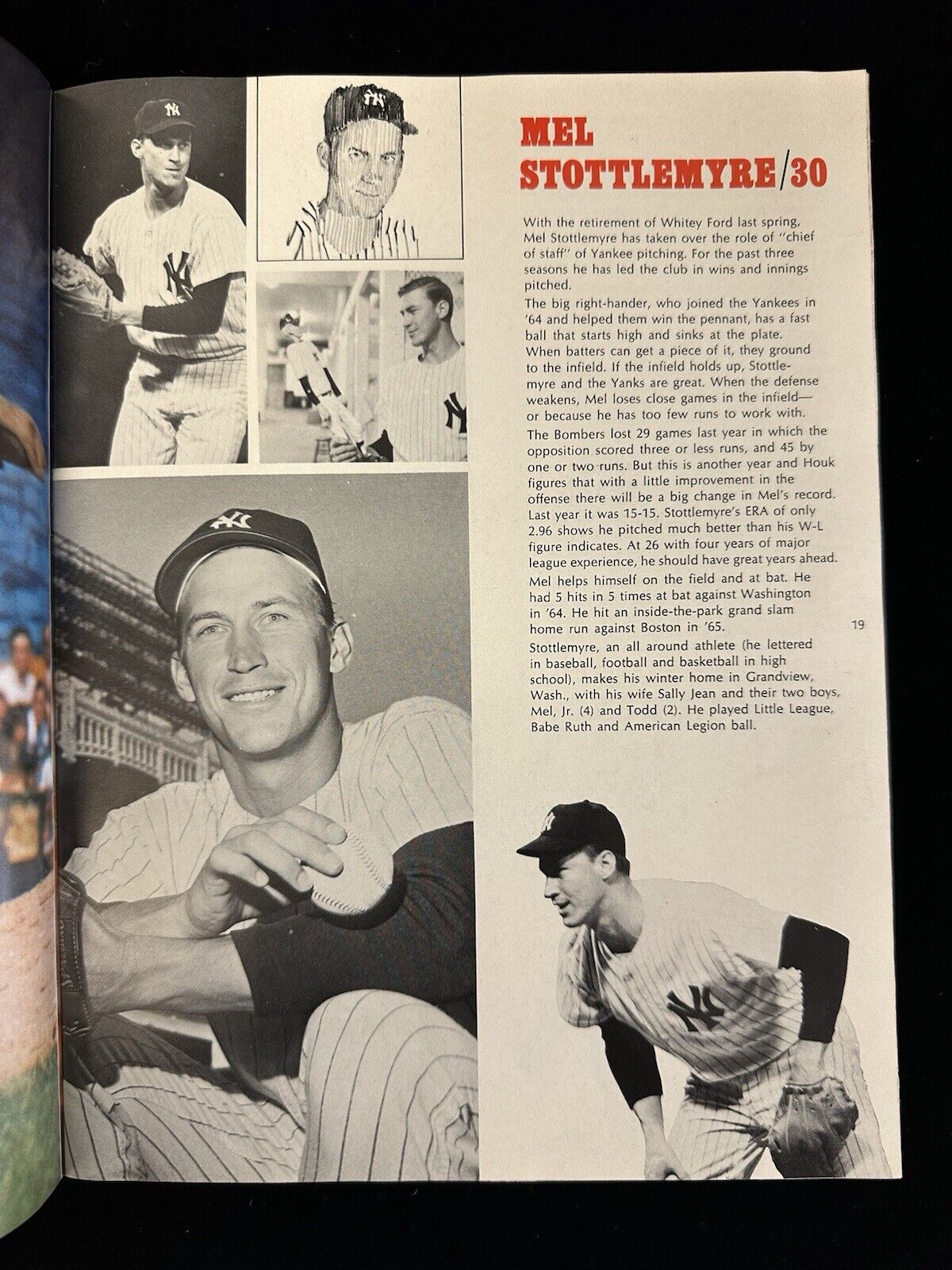 1968 New York Yankees Official Baseball Yearbook 7/15 roster w/ Mickey Mantle