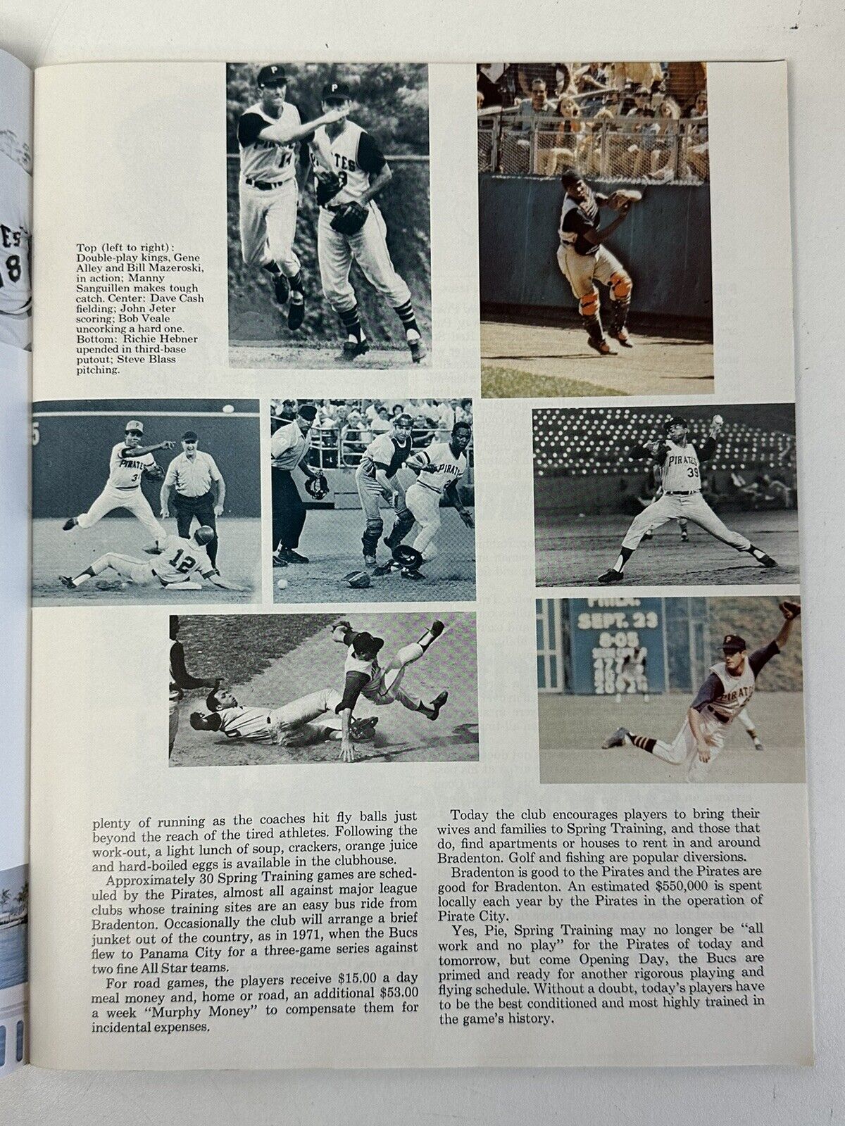 1971 Revised Pittsburgh Pirates Yearbook Three Rivers Stadium Souvenir Book - EX