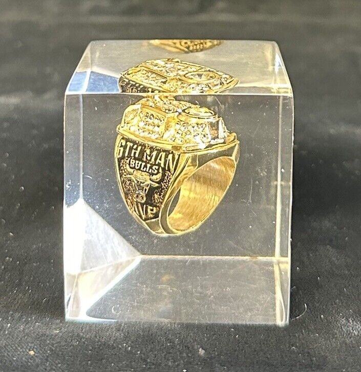 1998 Chicago Bulls World Championship 6th Man Encased Replica Ring w/ Team LOA