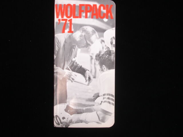 1971 North Carolina State University Wolfpack Football Official Media Guide EX+