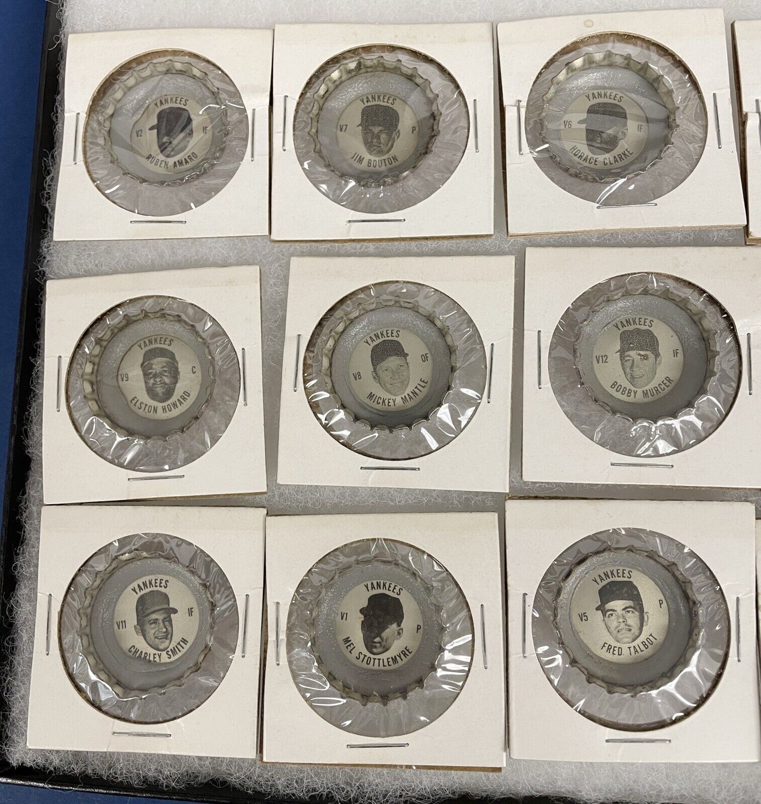 1967 Coke Caps New York Yankees Team Set of 18 w/ Mickey Mantle - Clean EX