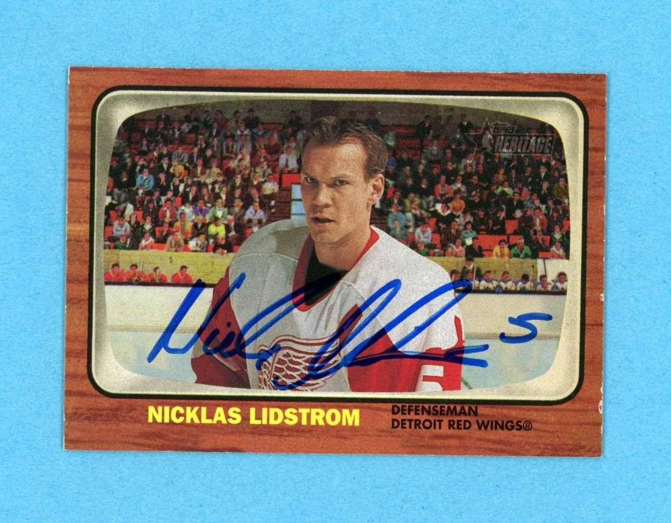 Nicklas Lidstrom Red Wings 2002-03 Topps Heritage #1 Autographed Hockey Card