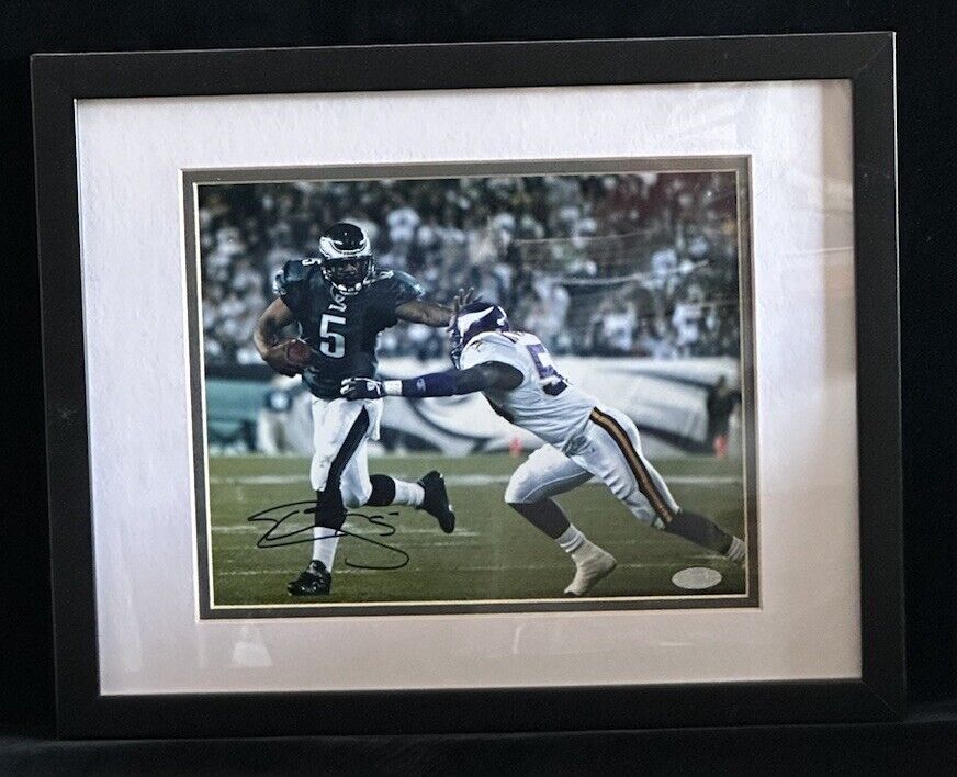 Donovan McNabb Philadelphia Eagles QB SIGNED Matted & Framed 8x10 Photo STEINER