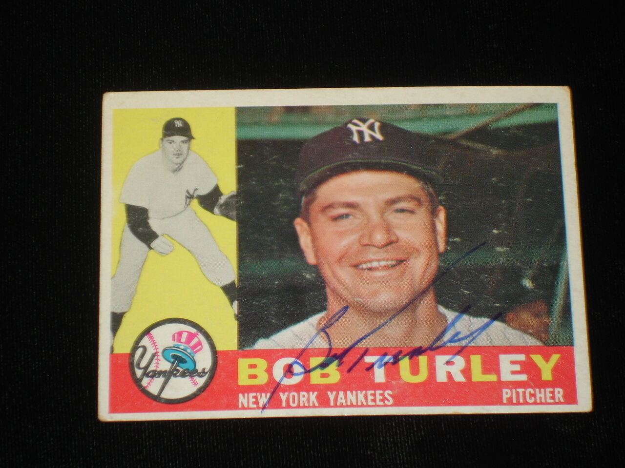 1960 Topps Bob Turley NY Yankees Signed Baseball Card - Card #270 - EX