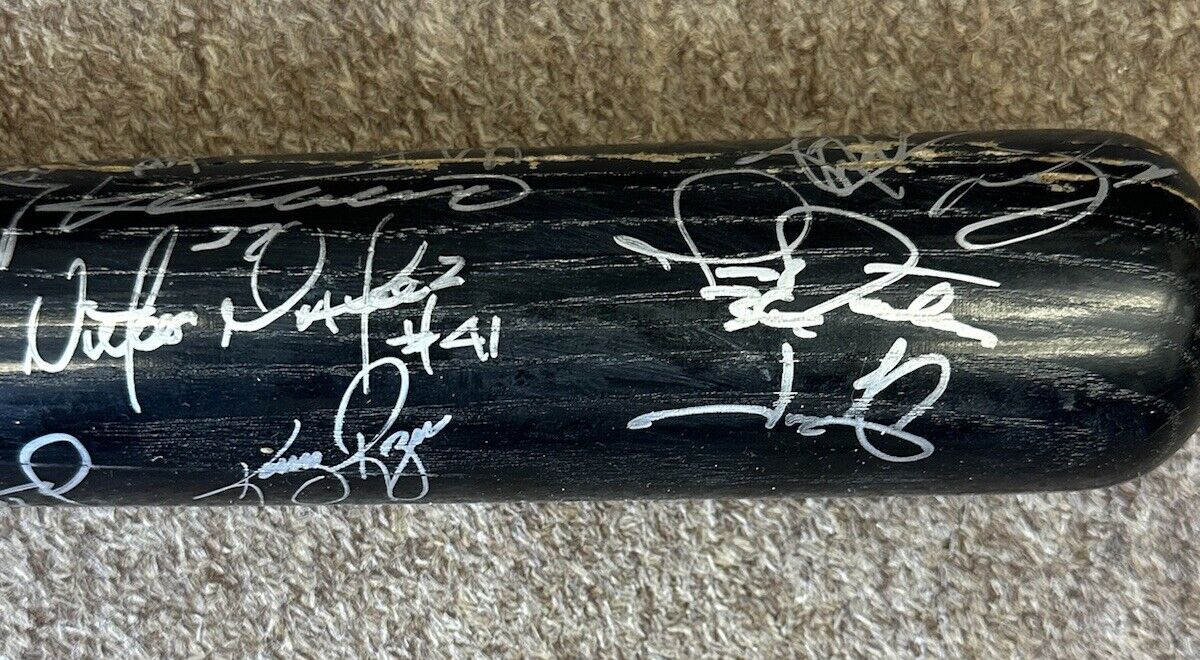 2004 A.L. All-Stars TEAM SIGNED 34” Bat 27 sigs w/ Jeter Mariano Ichiro Ortiz  +