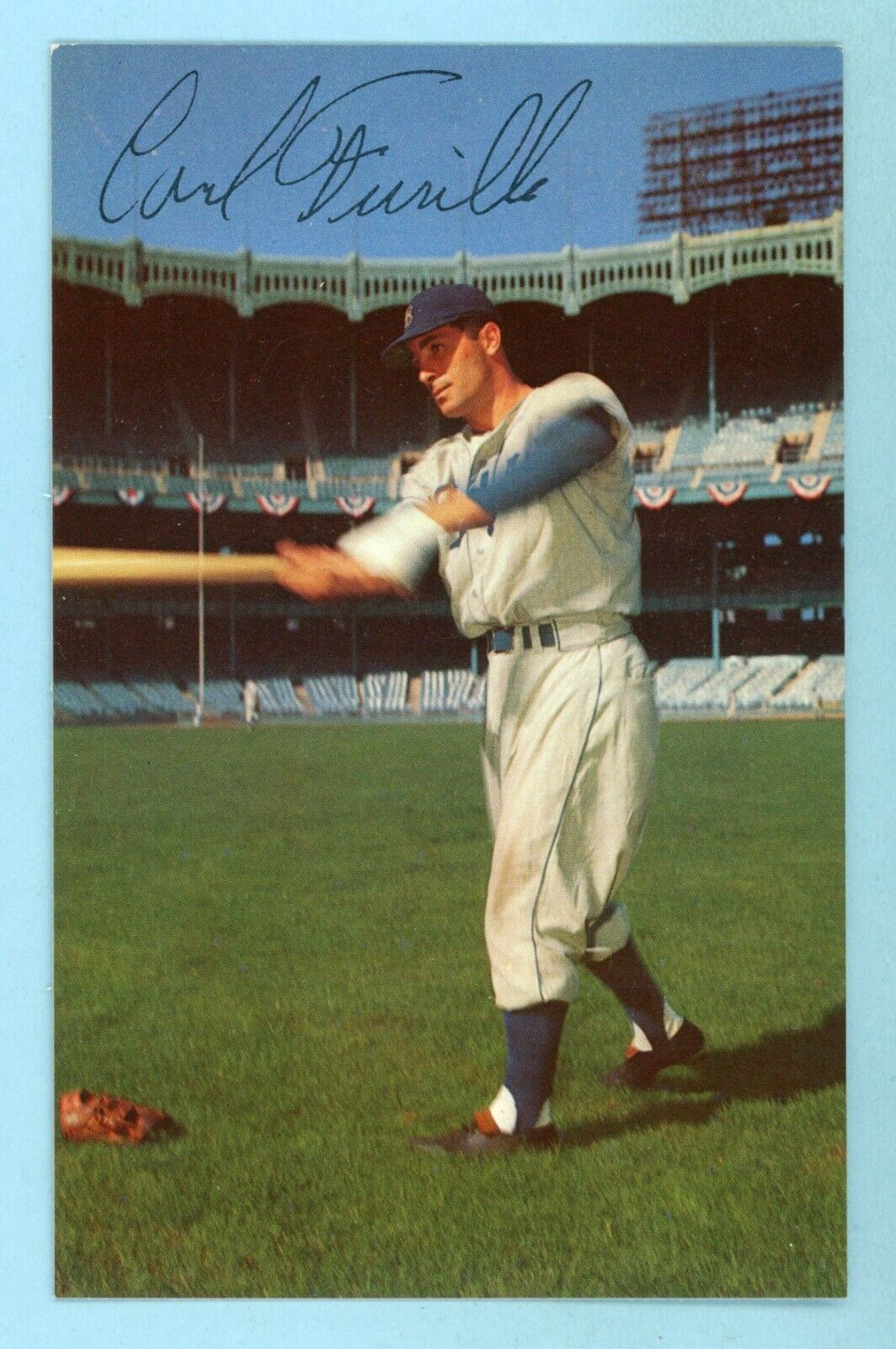 1952-55 Dormand Post Card #128 Carl Furillo Brooklyn Dodgers