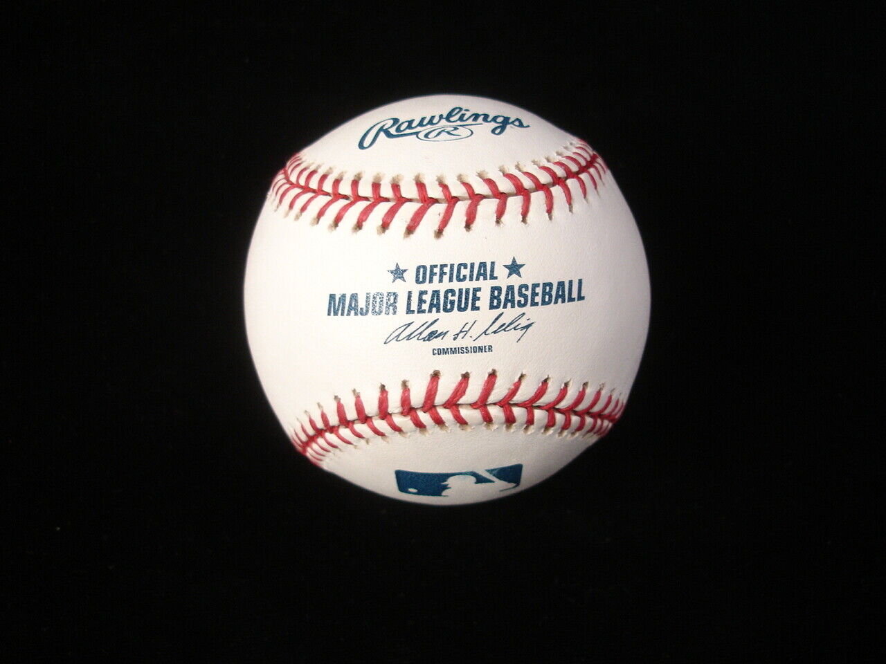 Paul Molitor BREWERS Single Signed Official ML Baseball (Selig Comm) w/ hologram