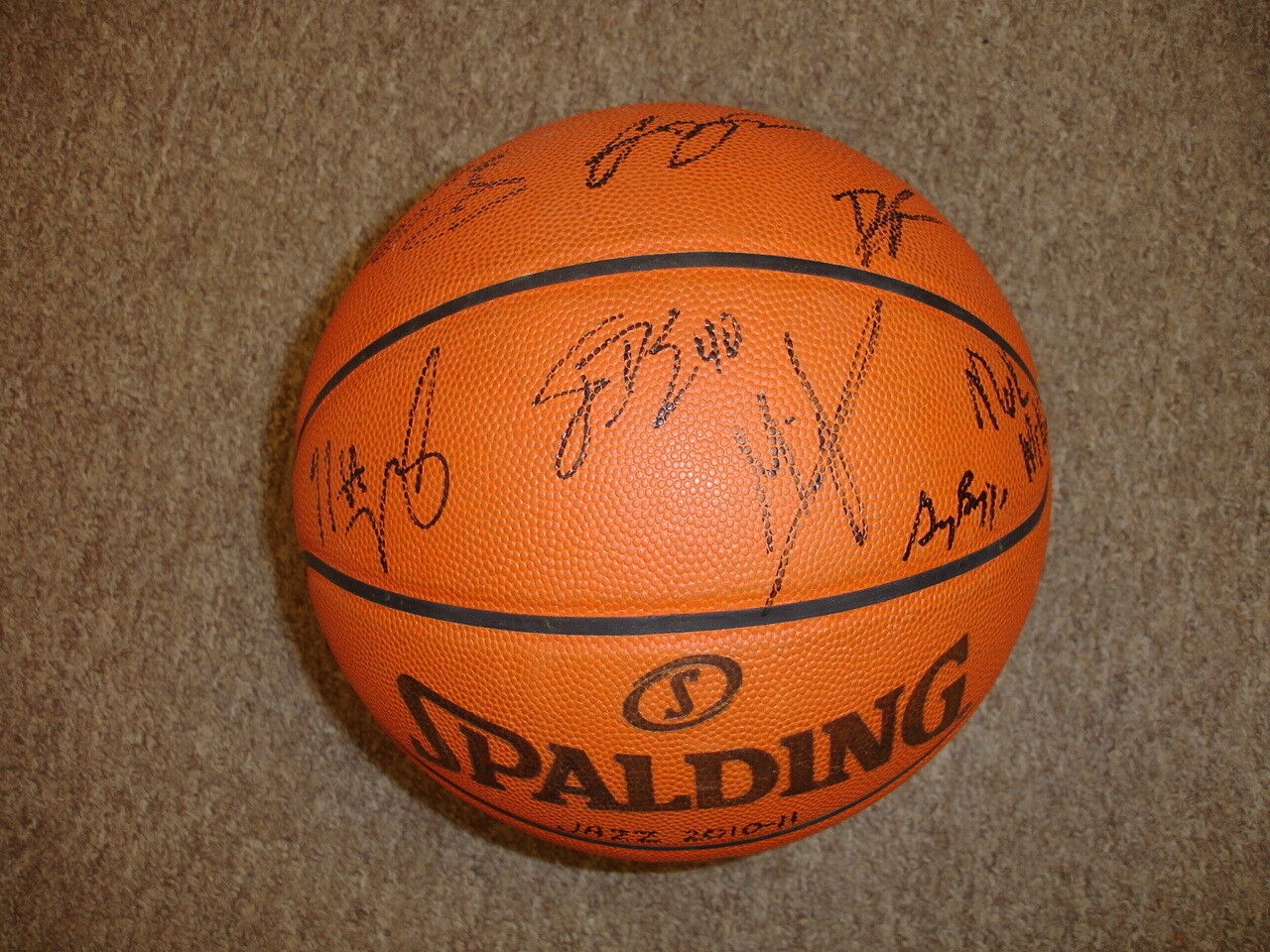 2010-11 Utah Jazz Team Signed Official NBA Basketball w/ LOA 19 signatures