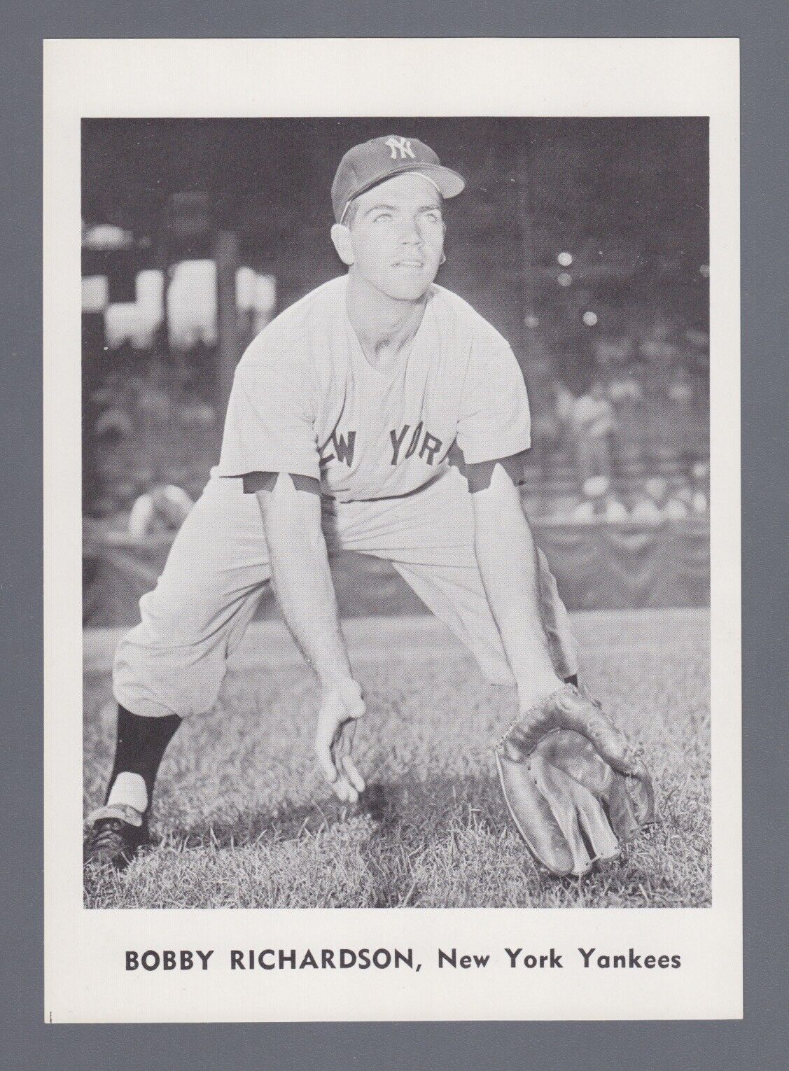 1961 Jay Publishing New York Yankee Photo Pack of 12 - Mantle, Maris, Ford, etc.