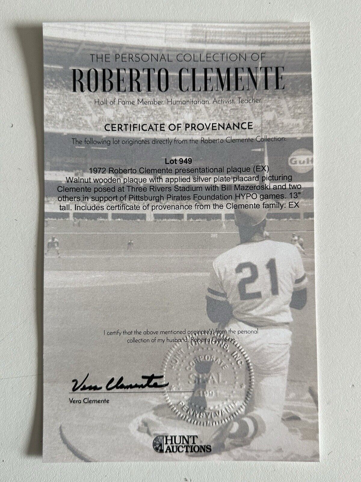 Original 1972 Roberto Clemente Pittsburgh Pirates 11x13 Presentation Plaque