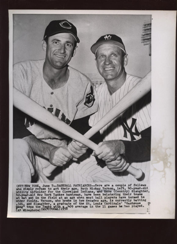 Origina 1958 Enos Slaughter New York Yankees Wire Photo