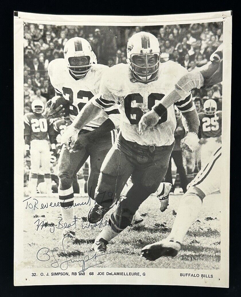 OJ Simpson 1970’s VINTAGE SIGNED Buffalo Bills Team Issued 8x10 B&W Photo