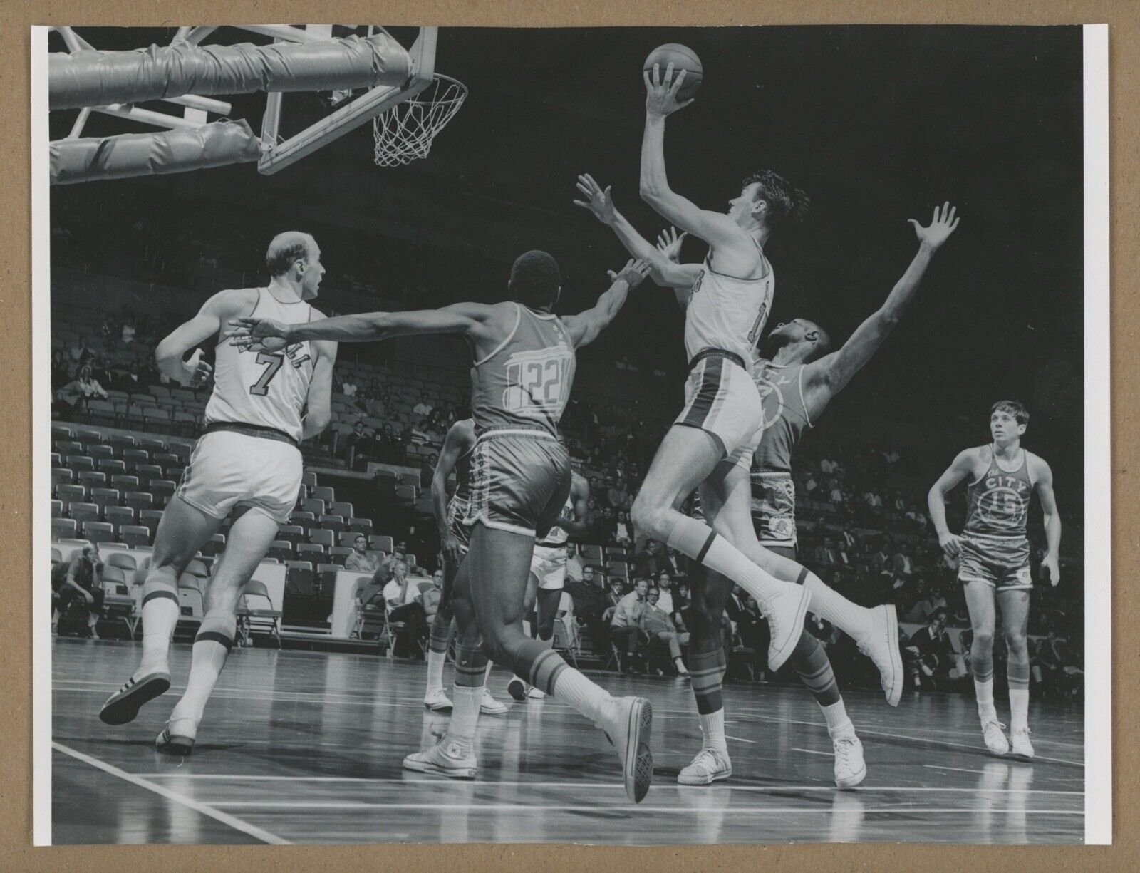 Early NBA San Francisco Warriors • 8x10 Press Photo