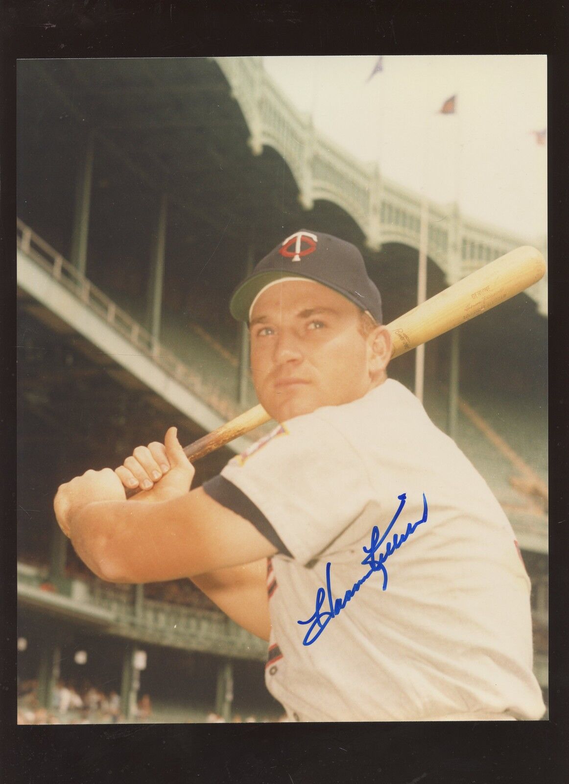 Harmon Killebrew Minn Twins #1 Batting Pose 8 X 10 Photo Autographed Hologram