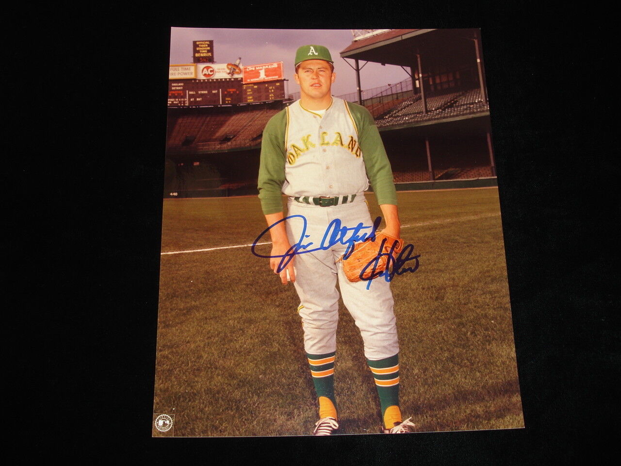 Jim Catfish Hunter Oakland A's Signed 8x10 Color Photo w/ B&E hologram