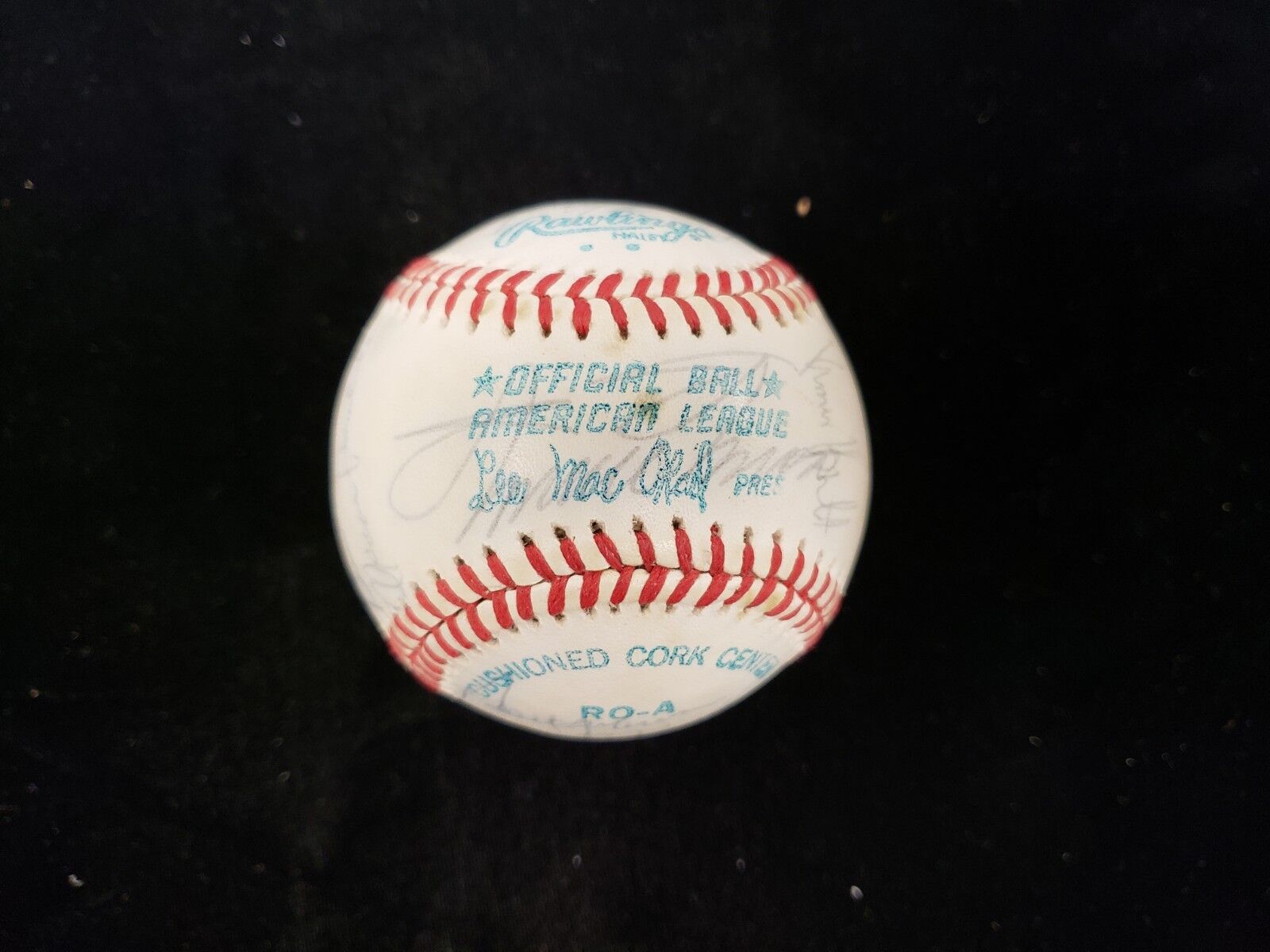 1977 Chicago White Sox Autographed Baseball - 23 Signatures - JSA LOA