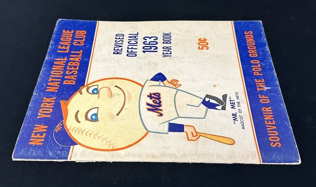 1963 New York Mets REVISED Official Baseball Yearbook w/ Mr. Met on cover - VG+