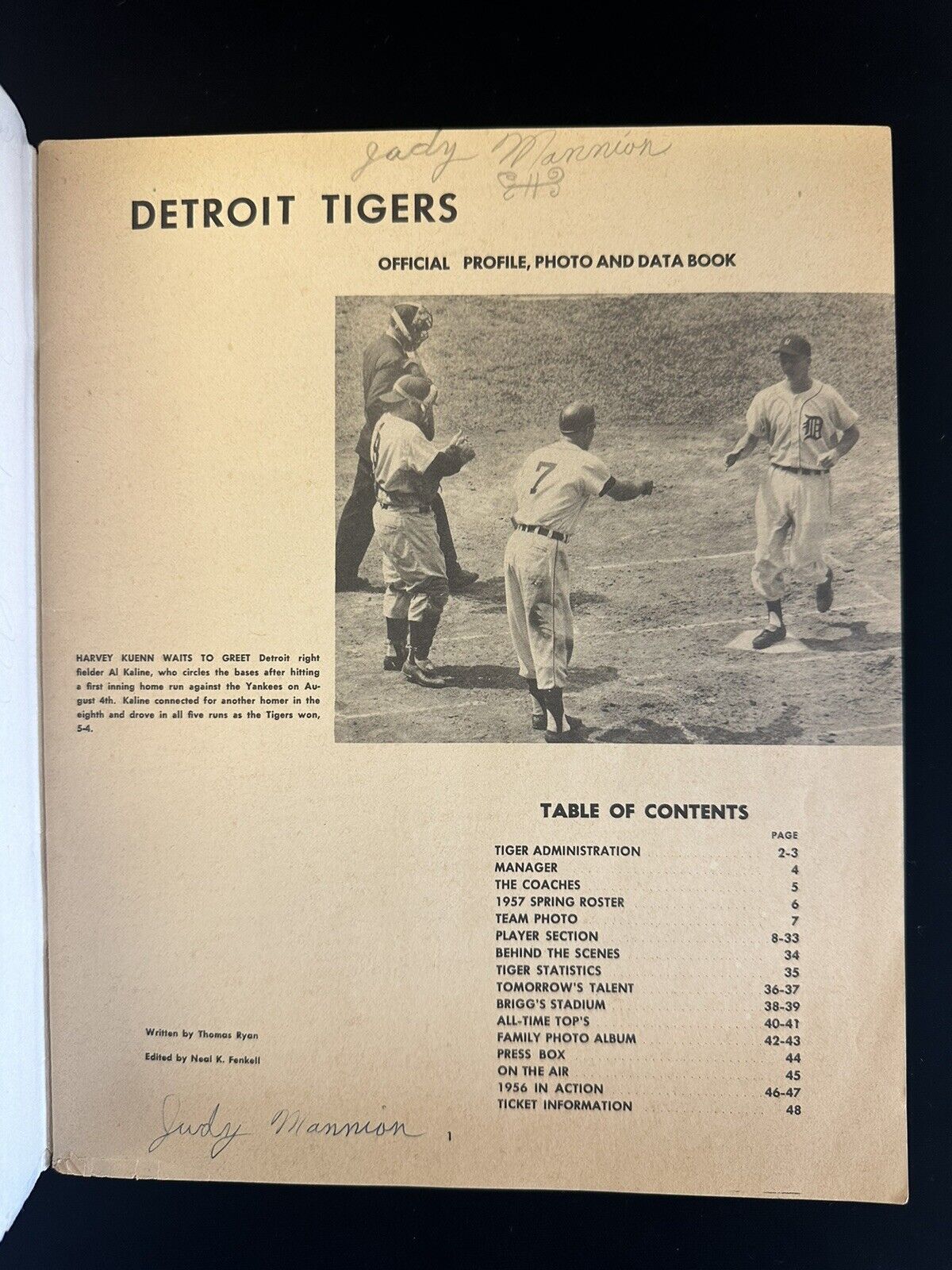 Original 1957 Detroit Tigers Official Baseball Yearbook w/ Al Kaline VG-EX/EX