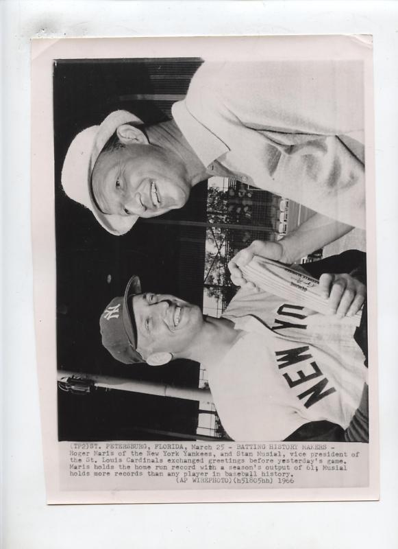 Original 1966 Roger Maris & Stan Musial Wire Photo