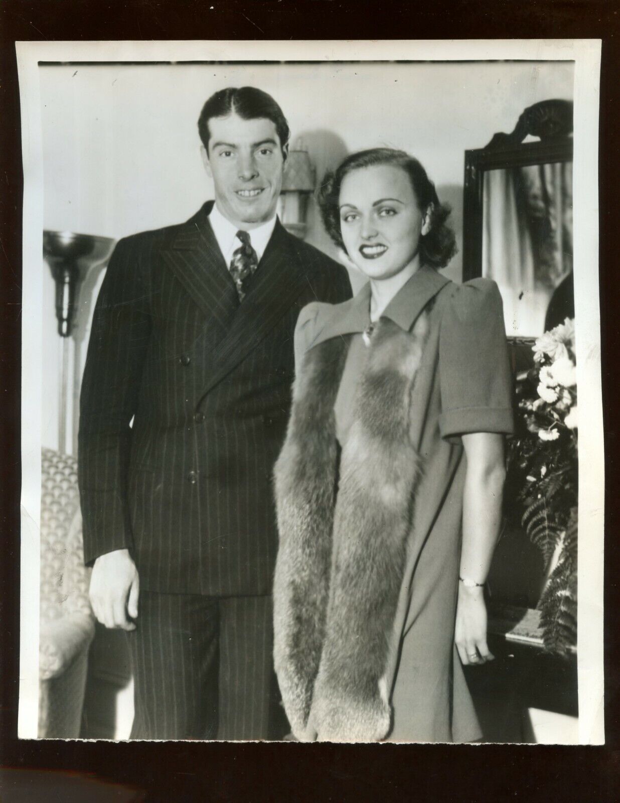 October 6 1939 Joe DiMaggio & Dorothy Arnold 8 X 9 1/2 Wire Photo