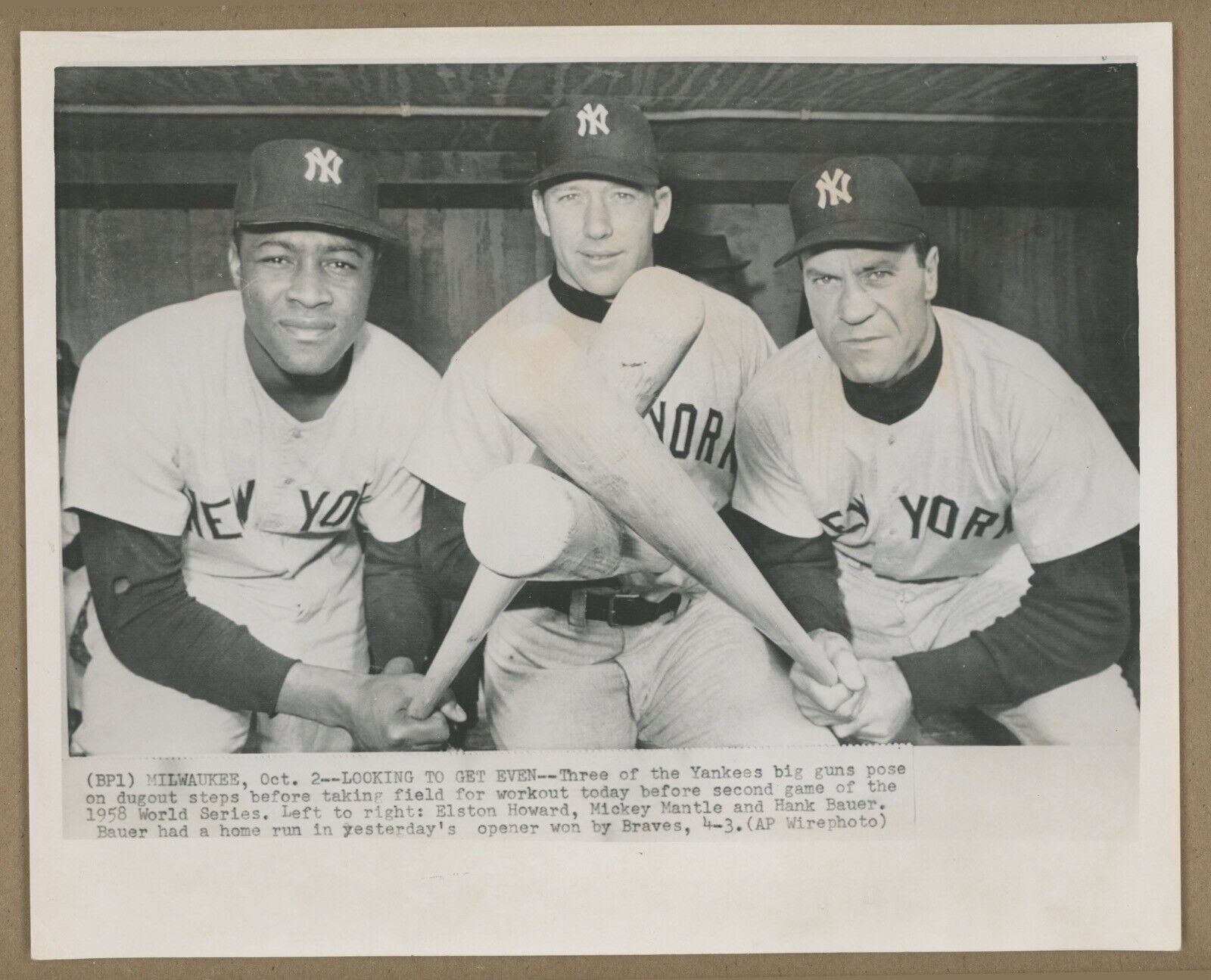 Original 1958 Mickey Mantle w Elston Howard, etc AP 8x10 Wirephoto • Press Photo