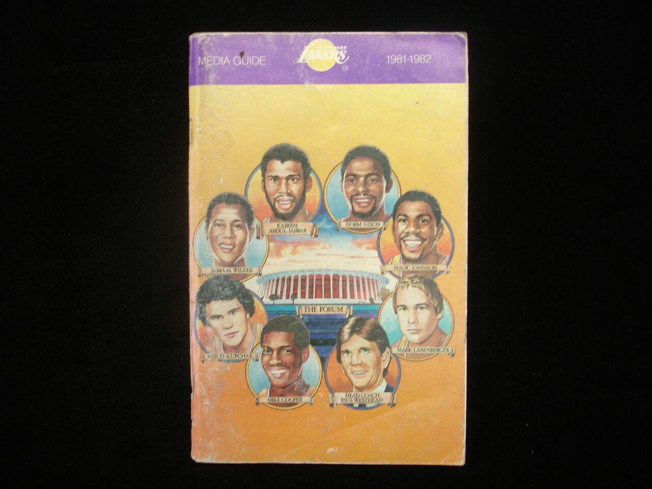 1981-82 Los Angeles Lakers Basketball Media Guide