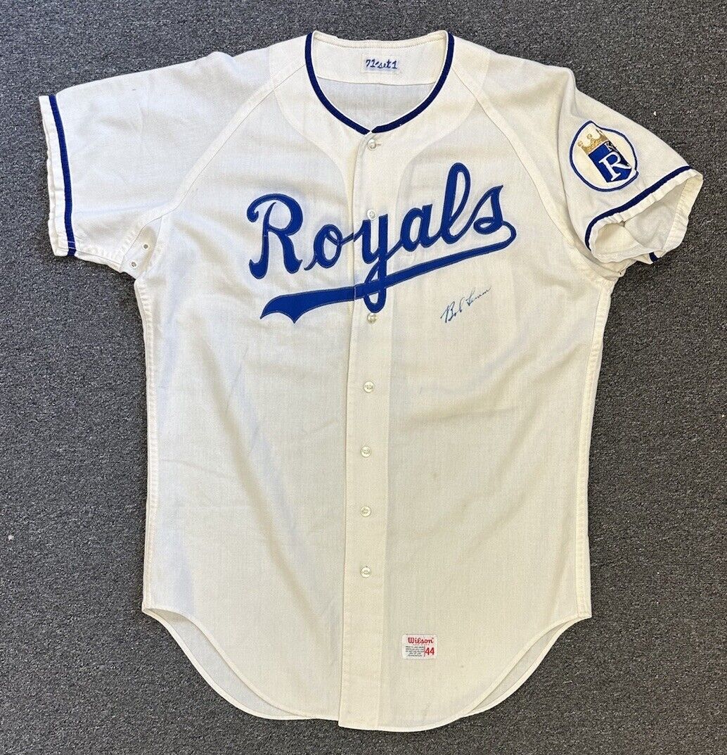 1971 Bob Lemon HOFer Kansas City Royals GAME USED SIGNED Home Flannel Jersey #21