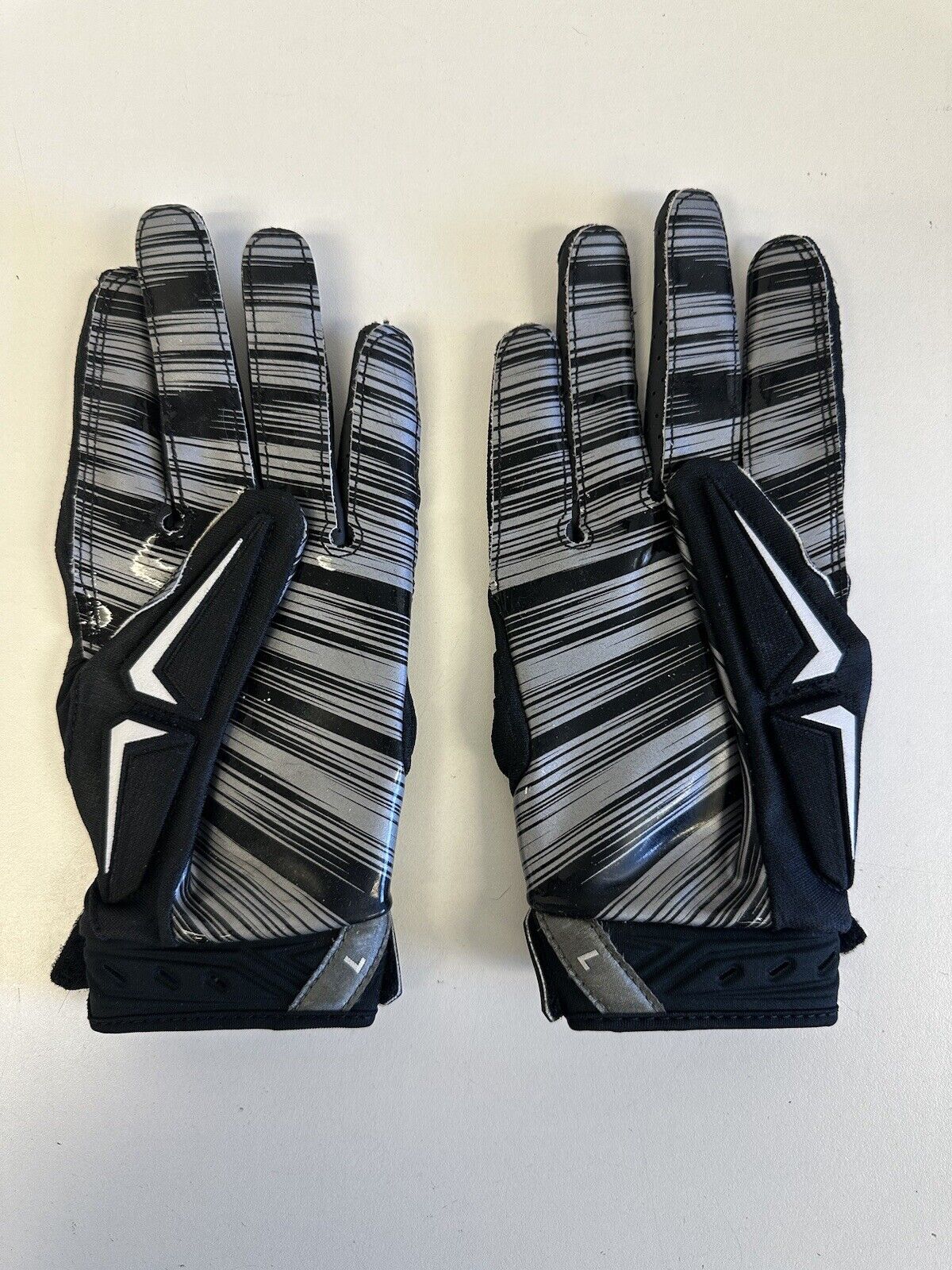 Dec 9, 2018 David Johnson Arizona Cardinals NFL Game Used Nike Football Gloves