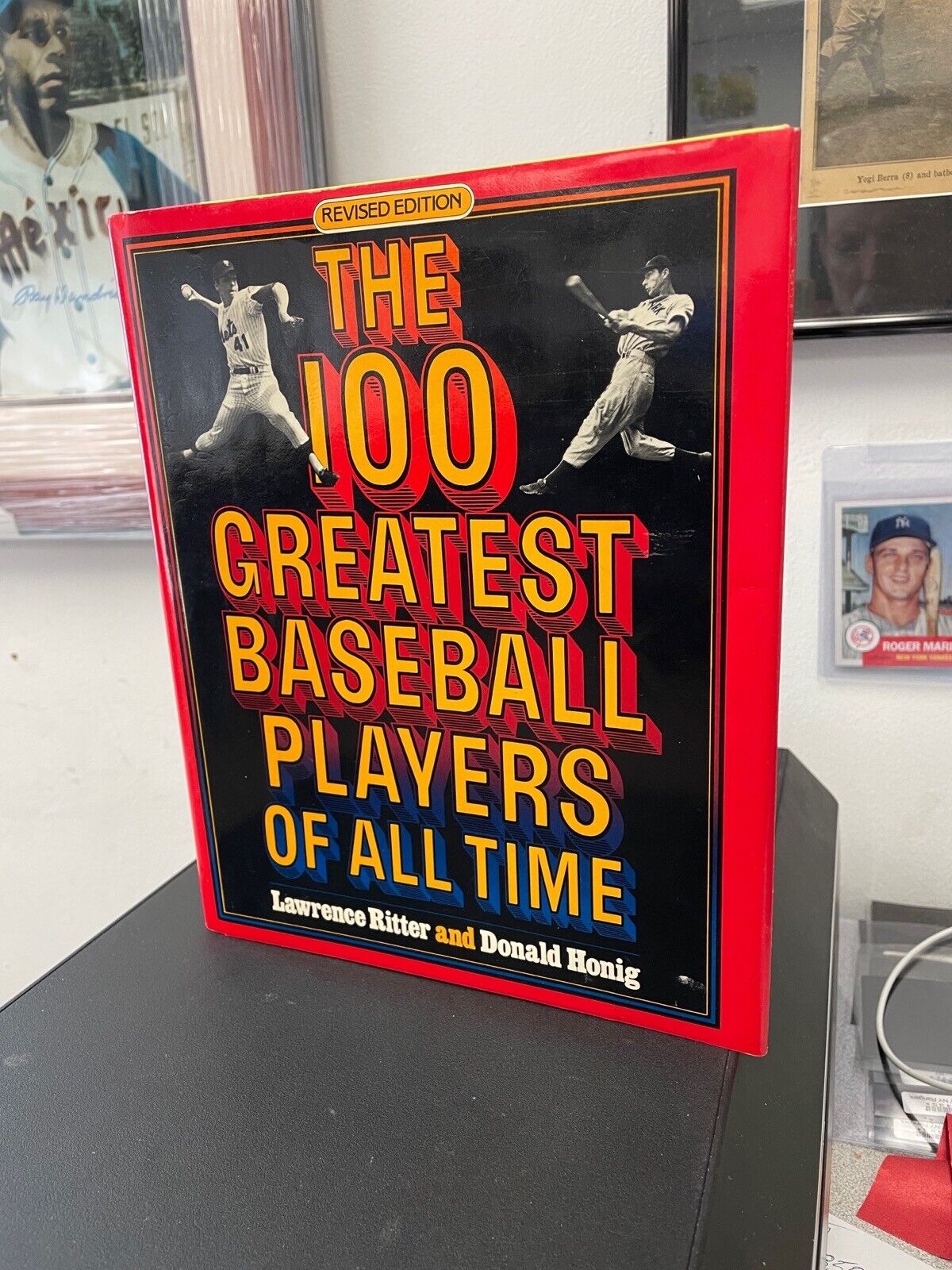 1986 100 Greatest Players Signed Book with J DiMaggio, Willie Mays, Rose, and 19