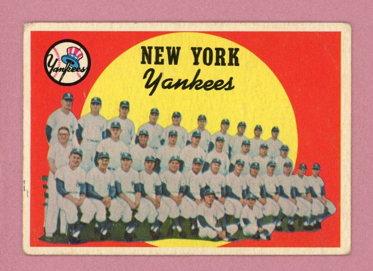 1959 Topps #510 New York Yankees Team Baseball Card VG lht wrks Mickey Mantle